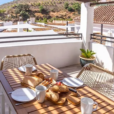 Appartement Town House With Roof Terrace In Heart Of *